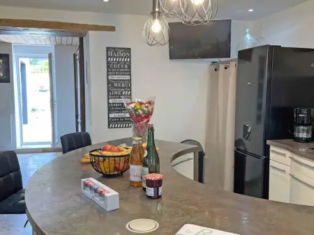 Maison ancienne - 8 pers., Gite 6 personnes à Réveillon - Photo 2