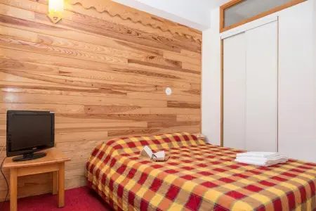 L'Ecrin des Neiges 1, Chalet en France avec Balcon et Charme Naturel - Photo 4