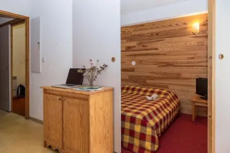 L'Ecrin des Neiges 1, Chalet en France avec Balcon et Charme Naturel - Photo 12