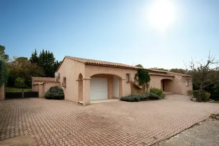 Mas du Puits, Villa en Provence avec Piscine et Jardin - Photo 6