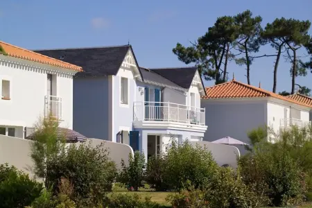 Domaine des Fontenelles 3, Maison confortable avec accès à la piscine - Photo 8