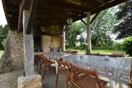 La Fermette, Villa en bord de rivière à Liglet avec piscine - Photo 24