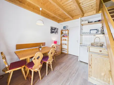 Studio mezzanine au pied des pistes avec balcon, idéal pour 4-6 personnes - Photo 1