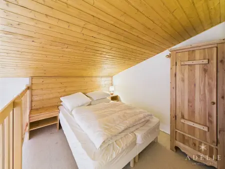 Studio mezzanine au pied des pistes avec balcon, idéal pour 4-6 personnes - Photo 4