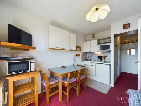 Charmant Studio 2/4 pers, centre-station, balcon sud, proche des pistes, parking inclus - Photo 3