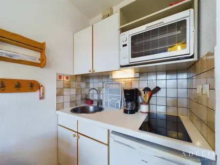 Charmant Studio 2/4 pers, centre-station, balcon sud, proche des pistes, parking inclus - Photo 4