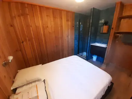 Appartement cosy neuf avec terrasse boisée, 5 pers, parking - Photo 5