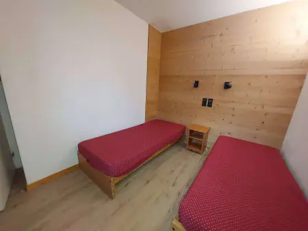 Appart skis aux pieds, proche commodités et remontées - Photo 4