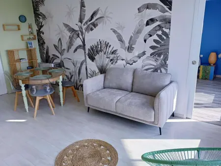 Appartement avec Terrasse et Parking Privatif, Proche Commerces - Photo 2