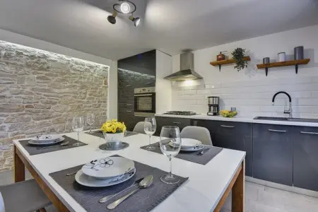 Villa Korina, Belle villa avec piscine privée - Photo 12