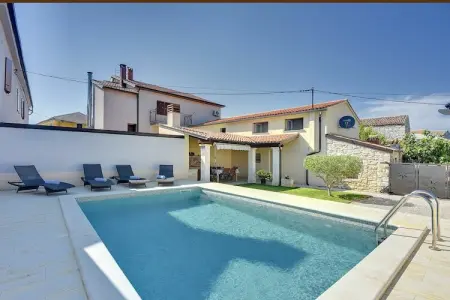 Viletta Valtura, Villa à Pula avec piscine privée - Photo 1