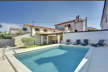 Viletta Valtura, Villa à Pula avec piscine privée - Photo 12