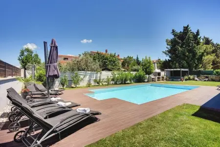 Villa Entini, Villa à Pula près de Plage avec Piscine - Photo 12