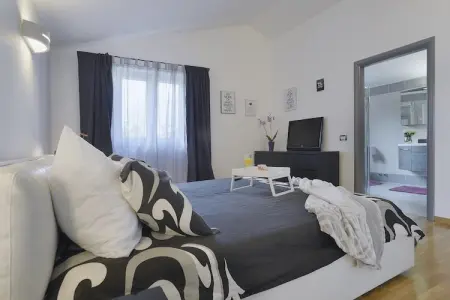 Villa Entini, Villa à Pula près de Plage avec Piscine - Photo 29