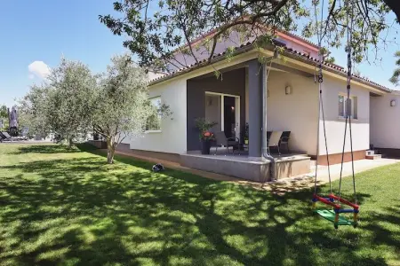 Villa Entini, Villa à Pula près de Plage avec Piscine - Photo 40