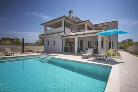 Villa Dream, Villa à Premantura avec piscine près plage - Photo 4