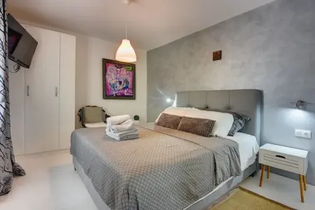 Zoya, Maison à Ližnjan avec piscine privée - Photo 9
