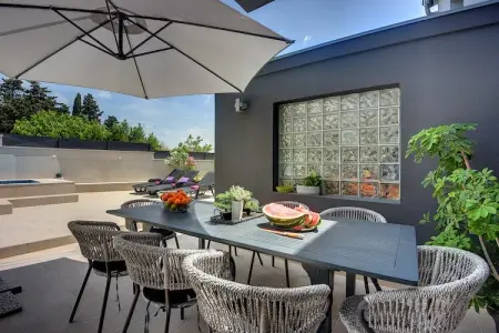 Zoya, Maison à Ližnjan avec piscine privée - Photo 18