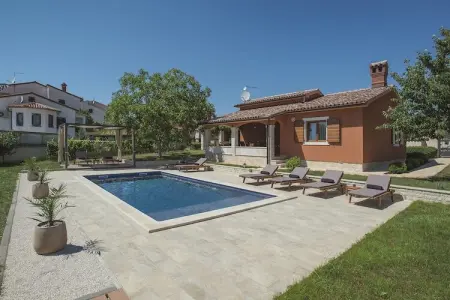 Villa Maria Betiga, Villa à Peroj avec Piscine & Proche Plage - Photo 3