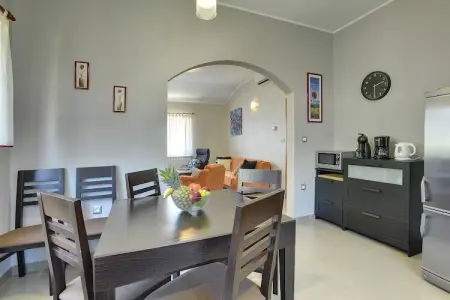 Villa Maria Betiga, Villa à Peroj avec Piscine & Proche Plage - Photo 10