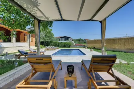 Villa Maria Betiga, Villa à Peroj avec Piscine & Proche Plage - Photo 27