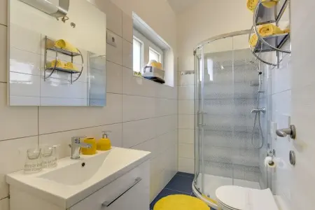 Villa Sunny Home, Maison à Galižana avec piscine et plage - Photo 21