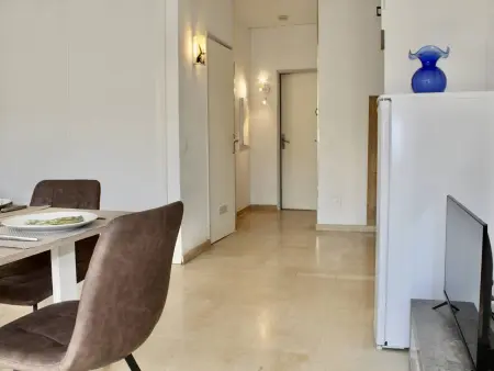 Appartement RDC à Villeneuve-Loubet - 2 Pièces, 45m², 4 Couchages, Plage à 100m - Photo 1