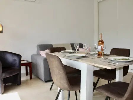 Appartement RDC à Villeneuve-Loubet - 2 Pièces, 45m², 4 Couchages, Plage à 100m - Photo 2