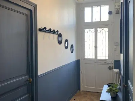 Maison rénovée à Moulins avec jardin et véranda - Photo 9