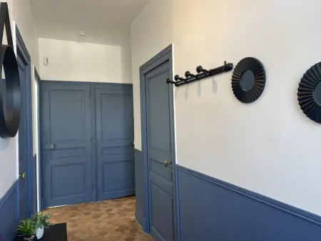 Maison rénovée à Moulins avec jardin et véranda - Photo 10