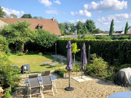 Maison rénovée à Moulins avec jardin et véranda - Photo 19