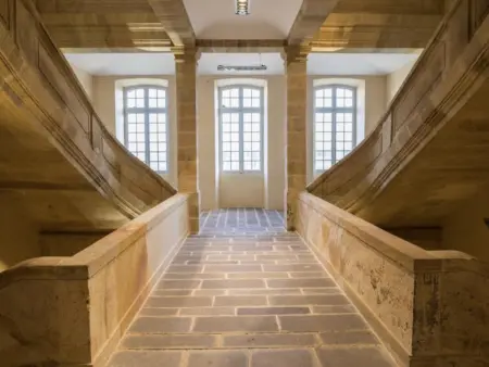Maison rénovée à Moulins avec jardin et véranda - Photo 30