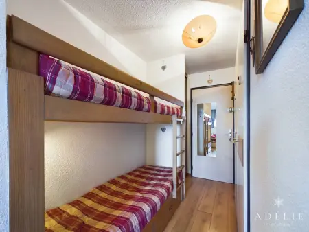 Studio Sud 4 pers, balcon, à 50m des pistes et 200m des commerces, idéal pour familles - Photo 6