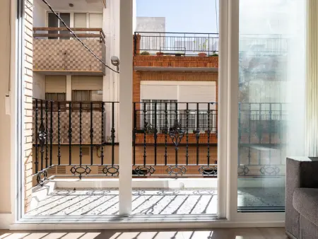Maison moderne rénovée avec terrasses, wifi, proche plage et centre-ville de Puerto de Sagunto - Photo 3