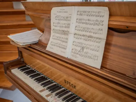 Liodrey, Maison familiale élégante avec piano et piscine - Photo 25