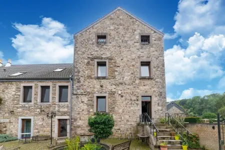 Magnifique habitation pour 5 adultes avec piscine intérieure, Loft au bord de la rivière à Esneux - Photo 9