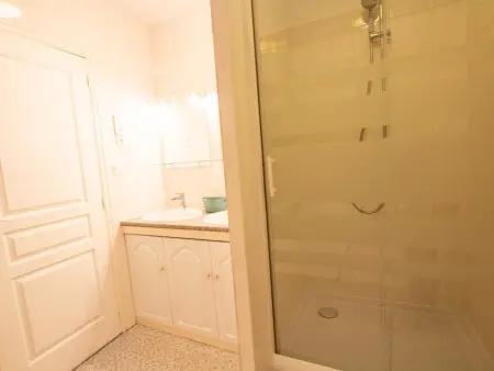Maison spacieuse avec piscine privée, wifi et parking à Lanouaille - Photo 16