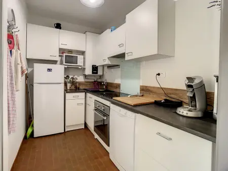 Studio lumineux avec terrasse, climatisé, proche port & plage, parking privé - Photo 5