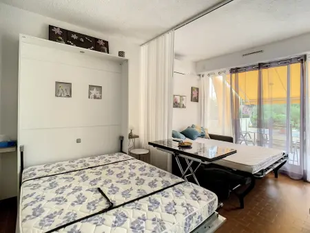 Studio lumineux avec terrasse, climatisé, proche port & plage, parking privé - Photo 7