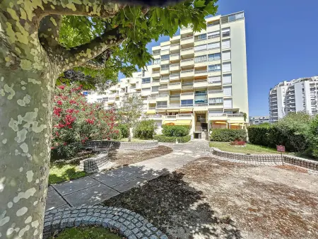 Studio lumineux avec terrasse, climatisé, proche port & plage, parking privé - Photo 8
