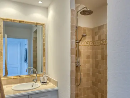 Duplex de Luxe 3 Chambres Accès Plage - Piscine - Photo 13