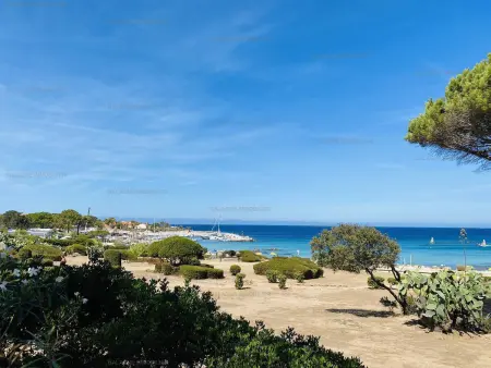 Appartement 2P5C à Lumio avec Clim, Parking et Terrasse à 100m de la Plage - Photo 18