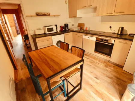 Appartement spacieux 10 personnes avec wifi et parking à Courchevel - Photo 3