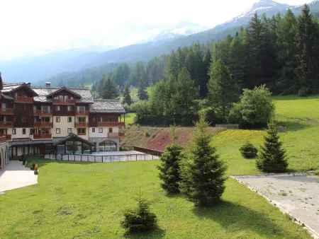 Appartement cosy 4 pers. au pied des pistes avec piscine et parking - Photo 6