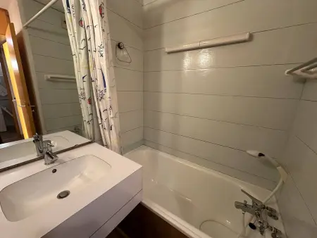 Studio chaleureux au pied des pistes, proche commerces, 4 personnes - Photo 13