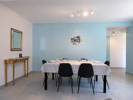 Maison rénovée avec jardin, 3 chambres, à 10 min de Chartres, idéale pour familles et escapades romantiques - Photo 7
