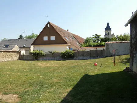 Maison rénovée avec jardin, 3 chambres, à 10 min de Chartres, idéale pour familles et escapades romantiques - Photo 23