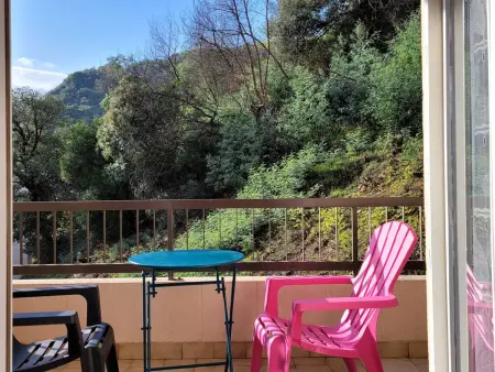 Studio ensoleillé avec balcon et parking - WiFi inclus - Centre-ville Amélie-les-Bains - Photo 11