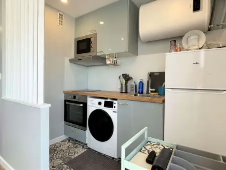 Studio 4 pers à 2 min de la plage avec TV écran plat, Wifi, proches commerces - Photo 2