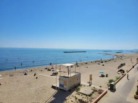 F3 à Palavas, en bord de mer, pour 4 personnes avec grande terrasse - Photo 1